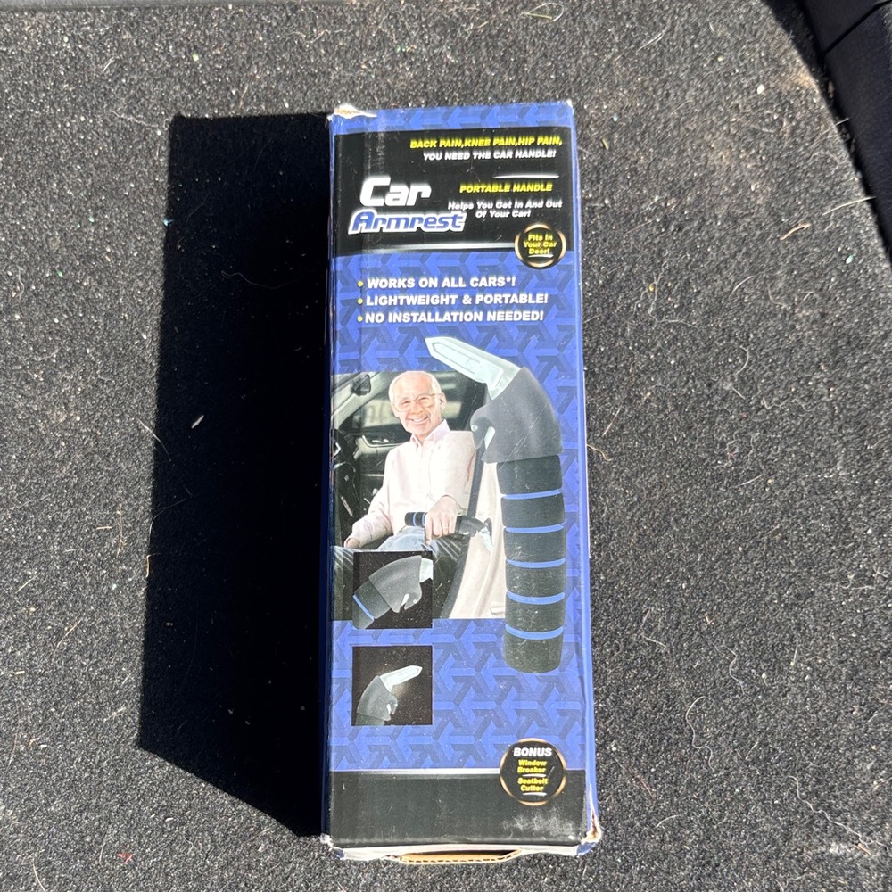Car Armrest Handle in Black and Blue